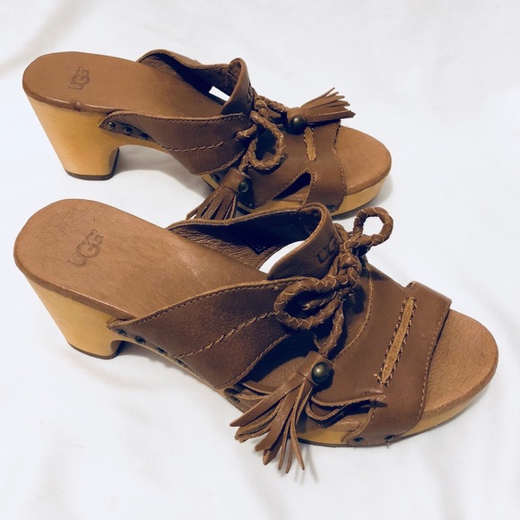 UGG Shaelyn SIZE 5 Leather Peep-toe Tassel Cloggs - Picture 3 of 7